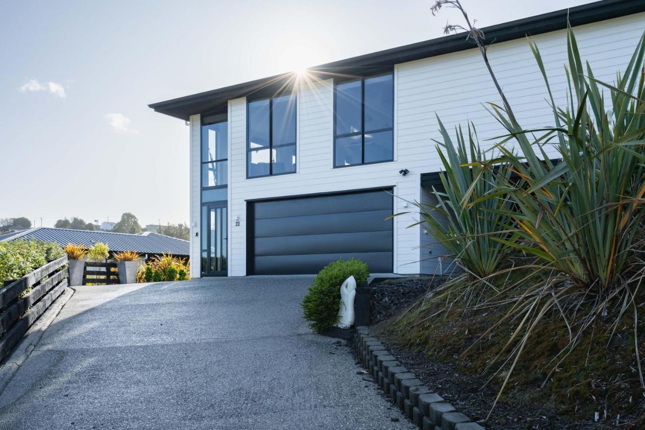 Modern Family Friendly Getaway Villa Dunedin Bagian luar foto