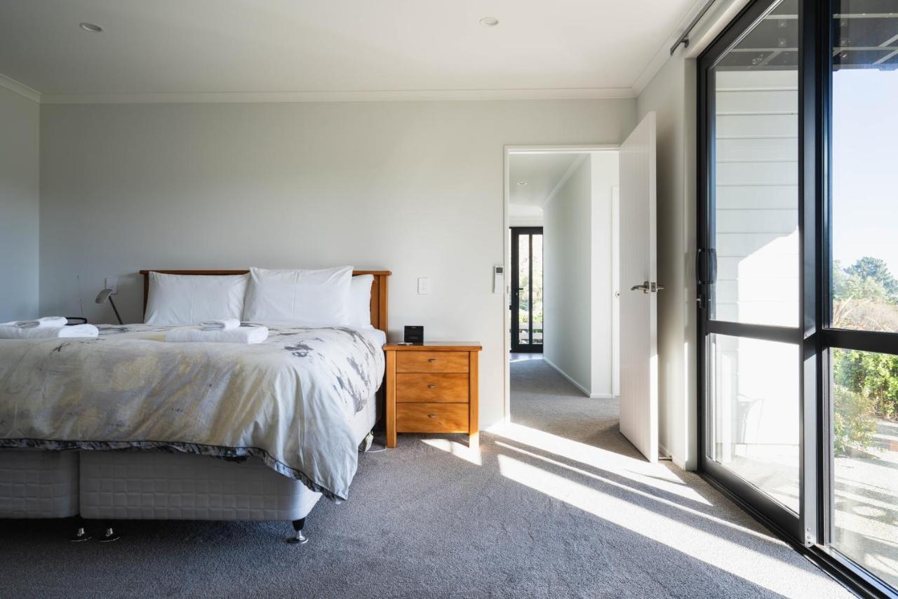 Modern Family Friendly Getaway Villa Dunedin Bagian luar foto